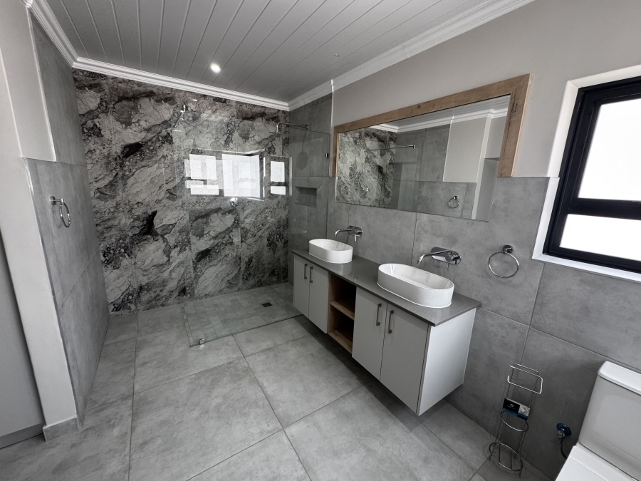 3 Bedroom Property for Sale in Monte Christo Western Cape